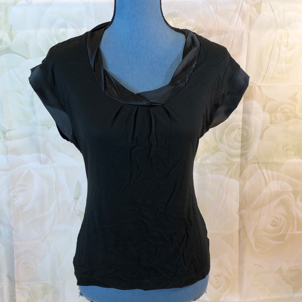 The Limited black tee w satin trim